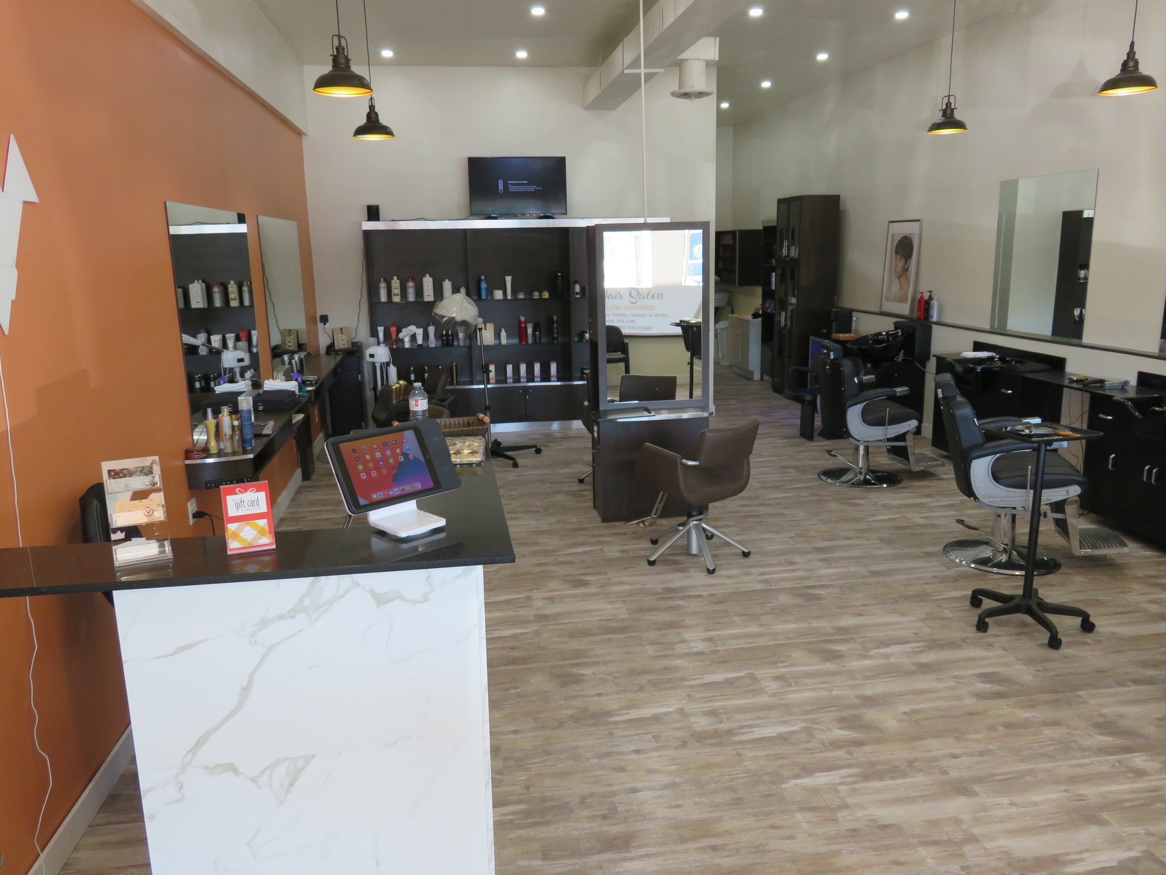 Professional Hair Stylists and Estheticians in Richmond | VINTAGE